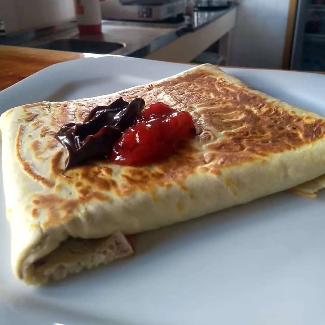 Crepe servido no café da manhã