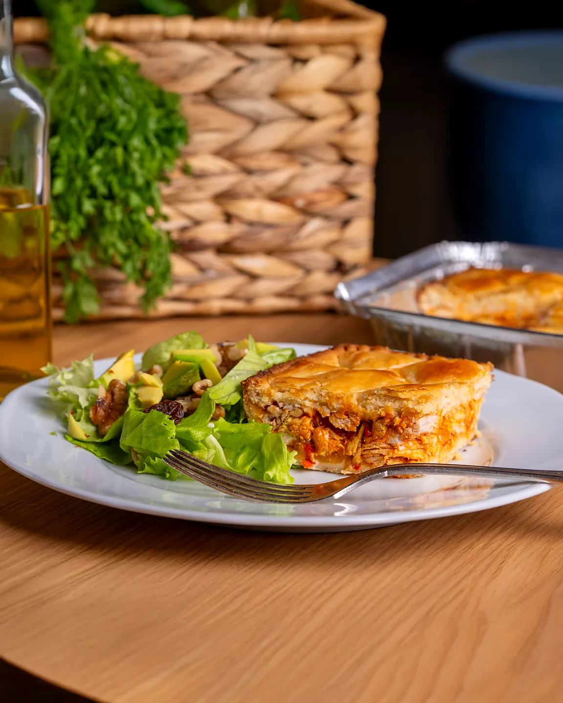 Torta salgada com salada