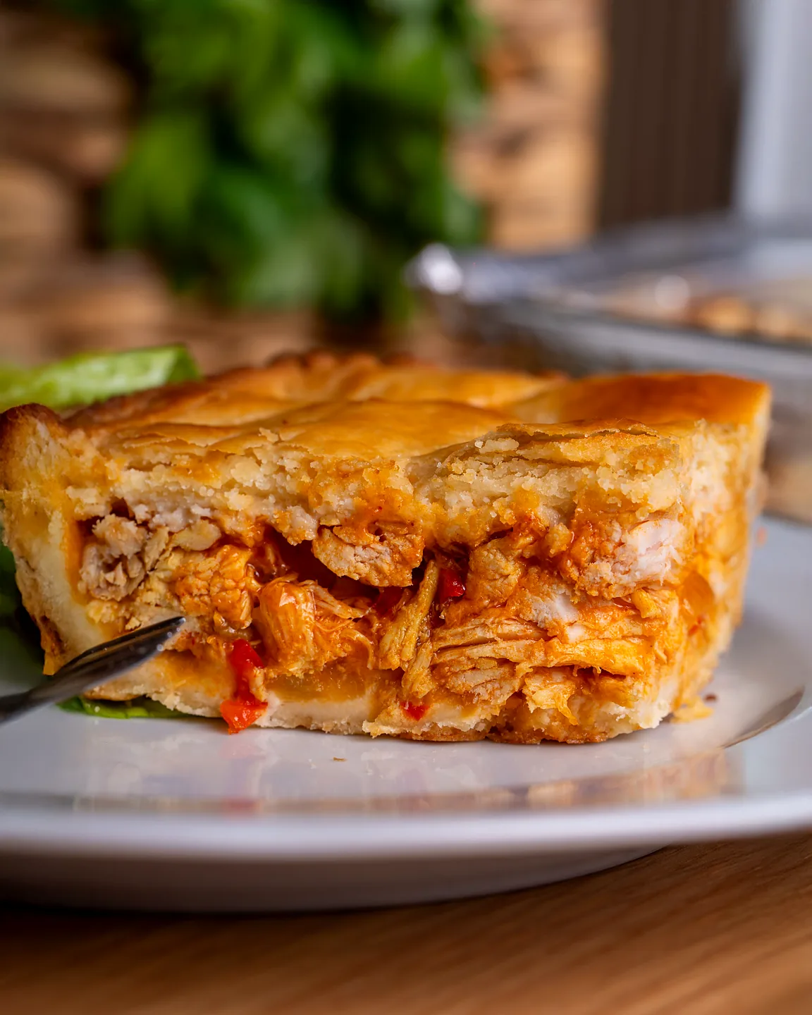 Torta salgada de frango, fatiada